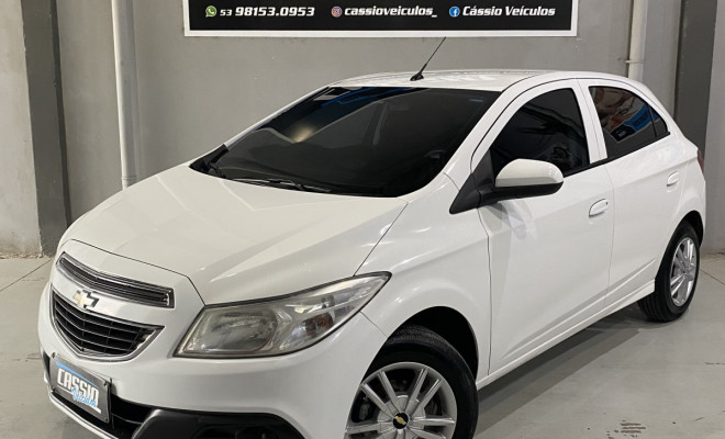 GM - Chevrolet ONIX HATCH LT 1.0 8V FlexPower 5p Mec. 2014 Flex