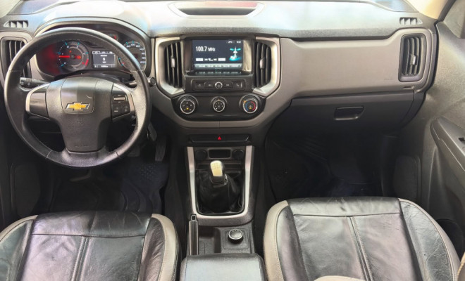 GM - Chevrolet S10 LT 2.8 200CV TDI 4x4 CD 2017-4