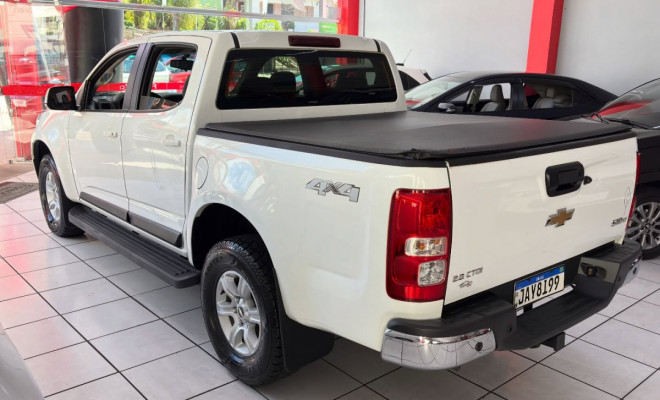 GM - Chevrolet S10 LT 2.8 200CV TDI 4x4 CD 2017-2