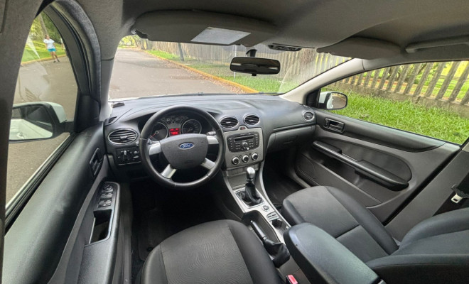 Ford Focus 1.6 S/SE/SE Plus Flex 8V/16V  5p 2013 Flex-7