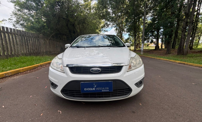 Ford Focus 1.6 S/SE/SE Plus Flex 8V/16V  5p 2013 Flex-6