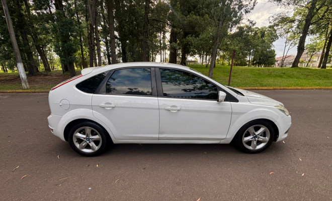 Ford Focus 1.6 S/SE/SE Plus Flex 8V/16V  5p 2013 Flex-1