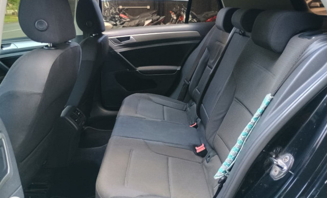 VW - VolksWagen Golf Comfortline 1.4 TSI 140cv Aut. 2015 Gasolina-4