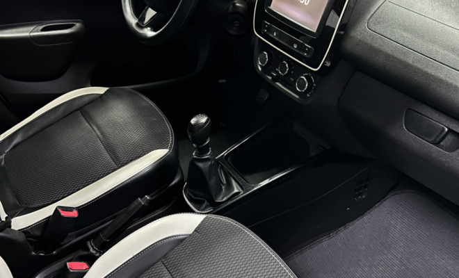 Renault KWID Intense 1.0 Flex 12V 5p Mec. 2018 Flex-4