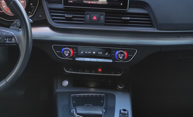 Audi Q5 Black 2.0 TFSI Quattro S tronic 2020 Gasolina-12