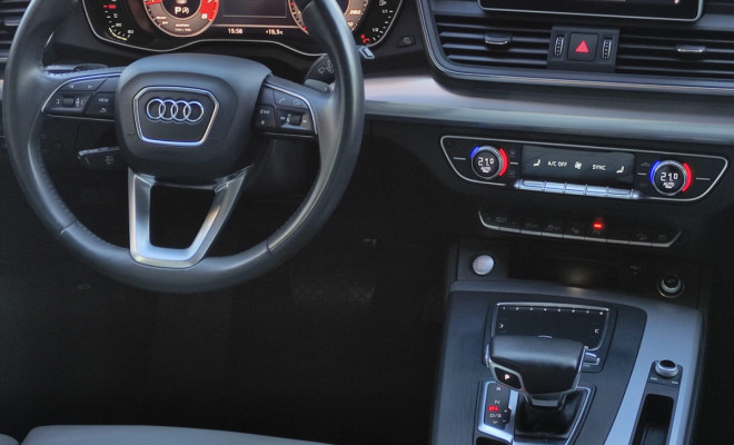 Audi Q5 Black 2.0 TFSI Quattro S tronic 2020 Gasolina-14
