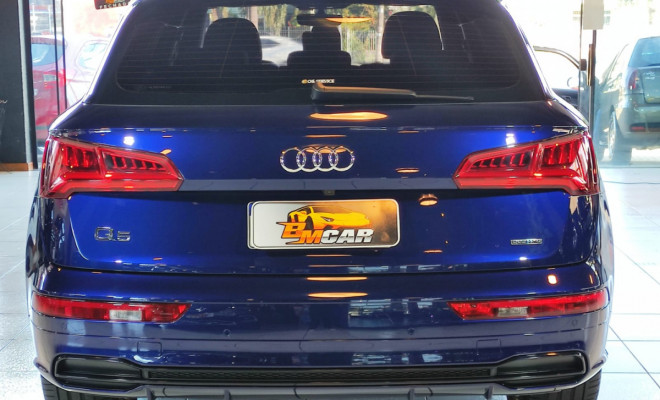 Audi Q5 Black 2.0 TFSI Quattro S tronic 2020 Gasolina-4
