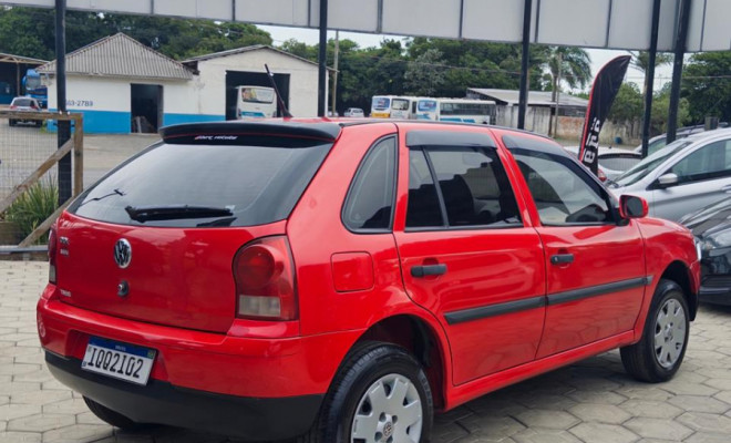 VW - VolksWagen Gol (novo) 1.0 Mi Total Flex 8V 4p 2010 Flex-2