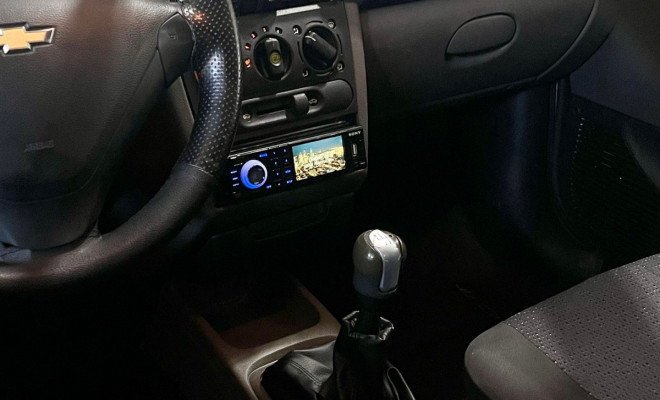 GM - Chevrolet Classic Life/LS 1.0 VHC FlexP. 4p 2014 Flex-6