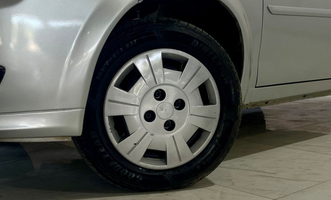 GM - Chevrolet Classic Life/LS 1.0 VHC FlexP. 4p 2014 Flex-10