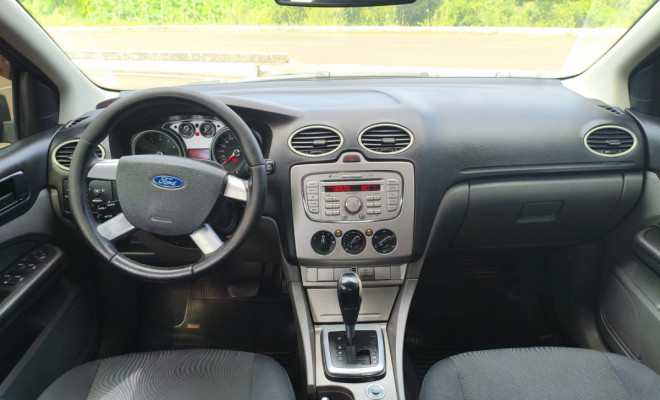 Ford Focus Sedan 2.0 16V/2.0 16V Flex 4p Aut. 2012 Flex-1