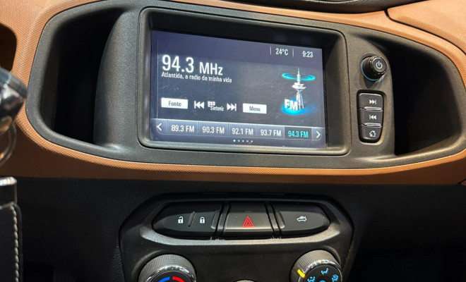 GM - Chevrolet ONIX HATCH ACTIV 1.4 8V Flex 5P Aut. 2018 Flex-8