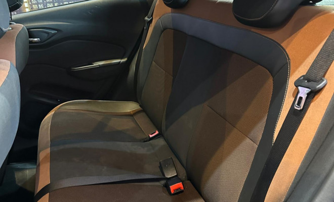 GM - Chevrolet ONIX HATCH ACTIV 1.4 8V Flex 5P Aut. 2018 Flex-12