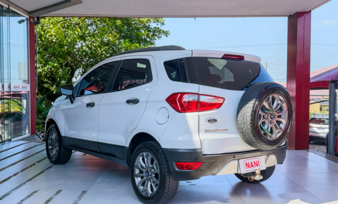 Ford EcoSport FREESTYLE 1.6 16V Flex 5p 2014 Flex-4