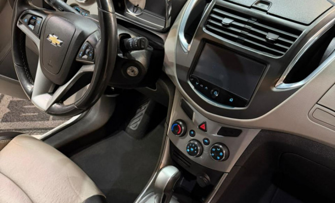 GM - Chevrolet TRACKER LTZ 1.8 16V Flex 4x2 Aut. 2016 Flex-9