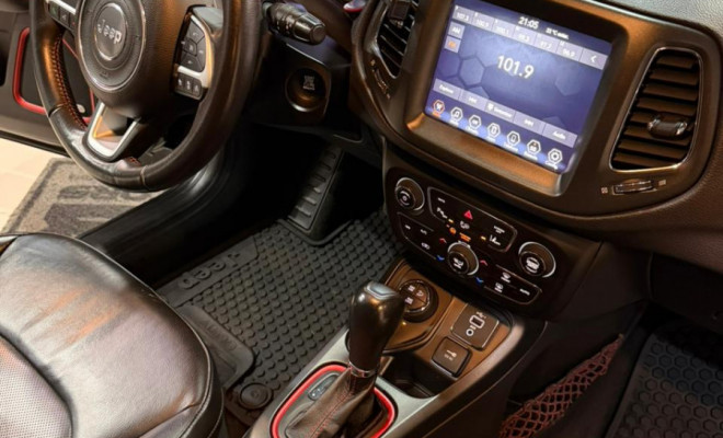 Jeep COMPASS TRAILHAWK 2.0 4x4 Dies. 16V Aut. 2021 Flex-8