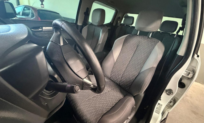 GM - Chevrolet S10 P-Up Advant. 2.4/2.4 MPFI F.Power CD 2016 Flex-6