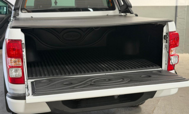 GM - Chevrolet S10 P-Up Advant. 2.4/2.4 MPFI F.Power CD 2016 Flex-11