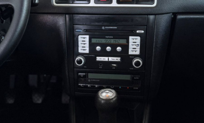 VW - VolksWagen Bora 2.0/ 2.0 Flex 8v Mec. 2008 Flex-29