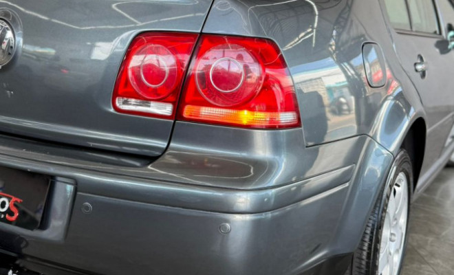 VW - VolksWagen Bora 2.0/ 2.0 Flex 8v Mec. 2008 Flex-8