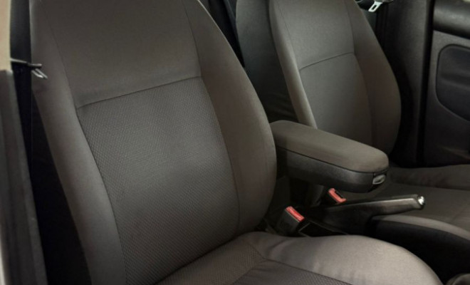 VW - VolksWagen Bora 2.0/ 2.0 Flex 8v Mec. 2008 Flex-43