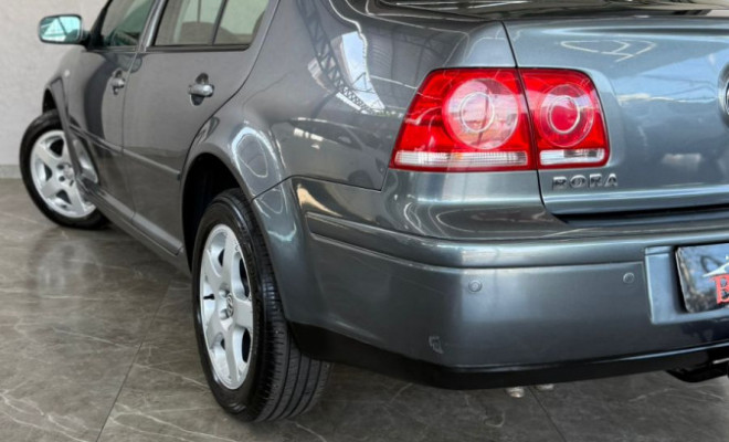 VW - VolksWagen Bora 2.0/ 2.0 Flex 8v Mec. 2008 Flex-12