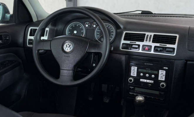 VW - VolksWagen Bora 2.0/ 2.0 Flex 8v Mec. 2008 Flex-31