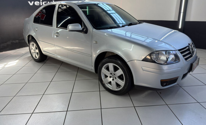 VW - VolksWagen Bora 2.0/ 2.0 Flex 8v Mec. 2010 Flex-5