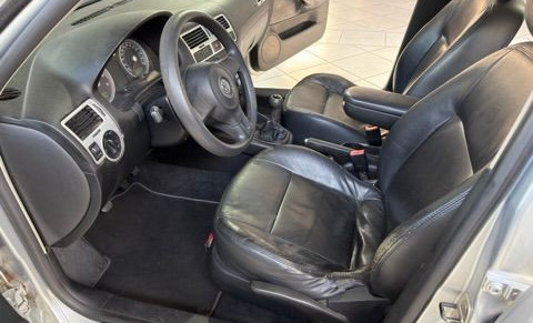 VW - VolksWagen Bora 2.0/ 2.0 Flex 8v Mec. 2010 Flex-12