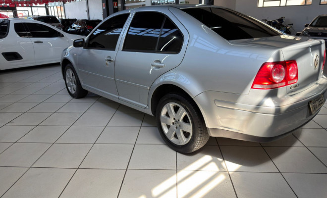 VW - VolksWagen Bora 2.0/ 2.0 Flex 8v Mec. 2010 Flex-14