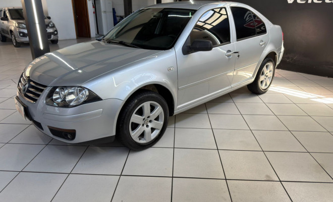 VW - VolksWagen Bora 2.0/ 2.0 Flex 8v Mec. 2010 Flex-11