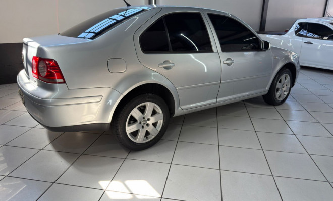 VW - VolksWagen Bora 2.0/ 2.0 Flex 8v Mec. 2010 Flex-3