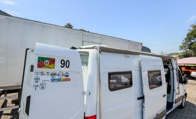 Mercedes-Benz Sprinter 416 Furgão E.L. T. A. 2.2 Dies. 2022 Diesel-1