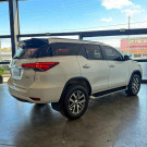 Toyota Hilux SW4 SRX 4x4 2.8 Aut. 2017-2