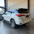 Toyota Hilux SW4 SRX 4x4 2.8 Aut. 2017-1