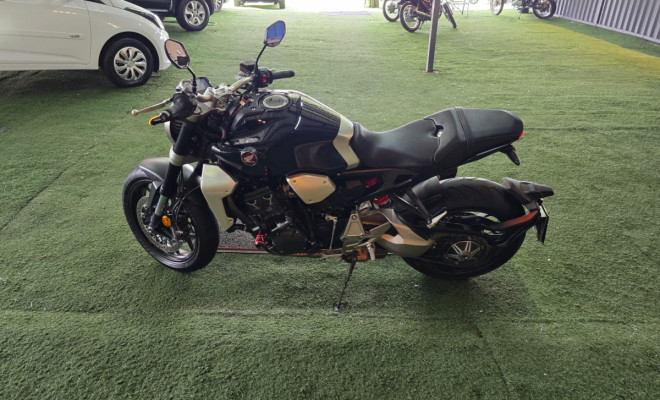 HONDA CB 1000R/ABS 2021 Gasolina-2