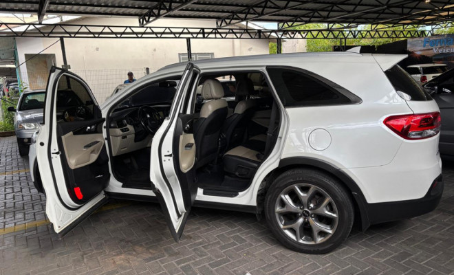 Kia Motors Sorento 3.5 V6 24V 4x2 Aut. 2018 Gasolina-3