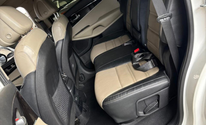 Kia Motors Sorento 3.5 V6 24V 4x2 Aut. 2018 Gasolina-5