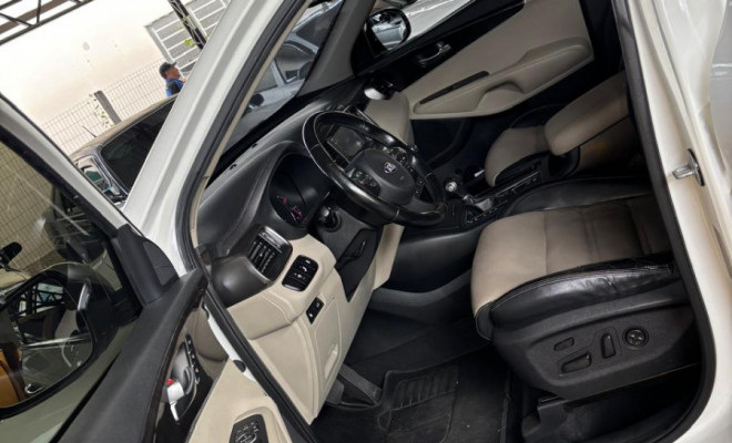 Kia Motors Sorento 3.5 V6 24V 4x2 Aut. 2018 Gasolina-6