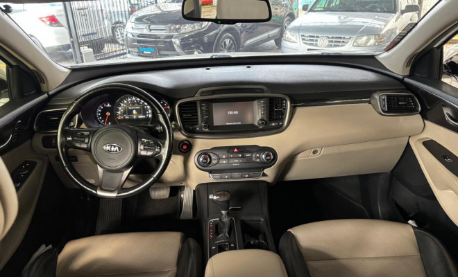 Kia Motors Sorento 3.5 V6 24V 4x2 Aut. 2018 Gasolina-4
