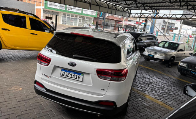 Kia Motors Sorento 3.5 V6 24V 4x2 Aut. 2018 Gasolina-2