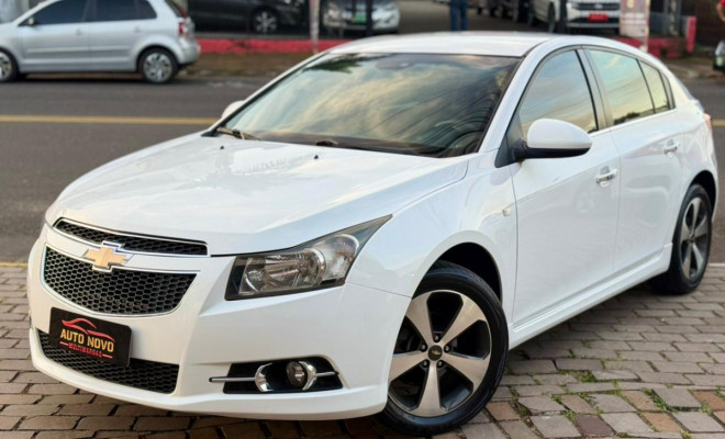 GM - Chevrolet CRUZE HB Sport LT 1.8 16V FlexP. 5p Aut 2013 Flex-0