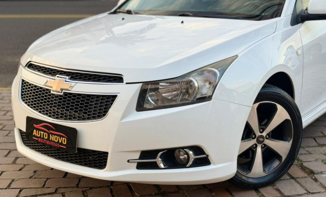 GM - Chevrolet CRUZE HB Sport LT 1.8 16V FlexP. 5p Aut 2013 Flex-1