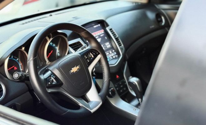 GM - Chevrolet CRUZE HB Sport LT 1.8 16V FlexP. 5p Aut 2013 Flex-11