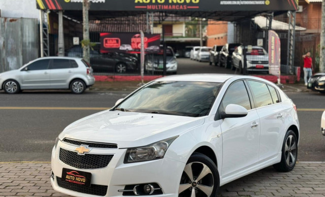 GM - Chevrolet CRUZE HB Sport LT 1.8 16V FlexP. 5p Aut 2013 Flex