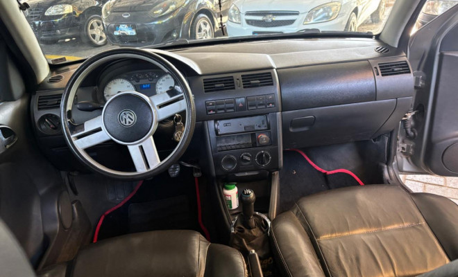 VW - VolksWagen Saveiro FUN 1.8 99cv/ City e S.Surf  1.6 2003 Flex-3