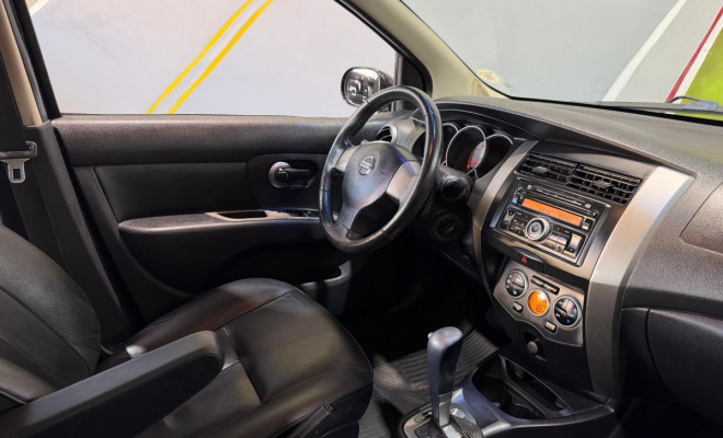 Nissan LIVINA SL 1.8 16V Flex Fuel Aut. 2013 Flex-3