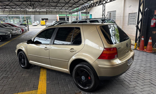 VW - VolksWagen Golf 1.6Mi/ 1.6Mi Gener./Black & Silver 2001 Gasolina-2