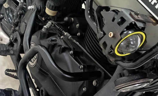 Royal Enfield Himalayan 411 EFI 2021 Gasolina-1