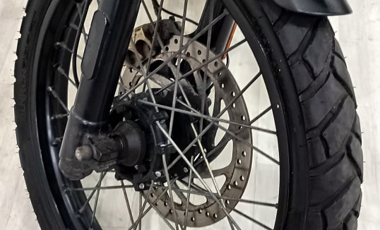 Royal Enfield Himalayan 411 EFI 2021 Gasolina-5